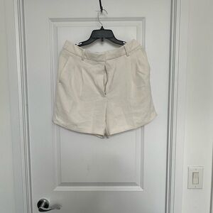 Aritzia effortless shorts